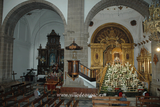 Orgaz. Monumento pascual en la capilla de Jesús Nazareno.